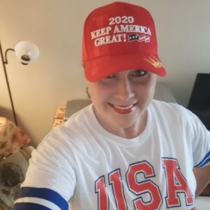 Meet your Posher, Noemi